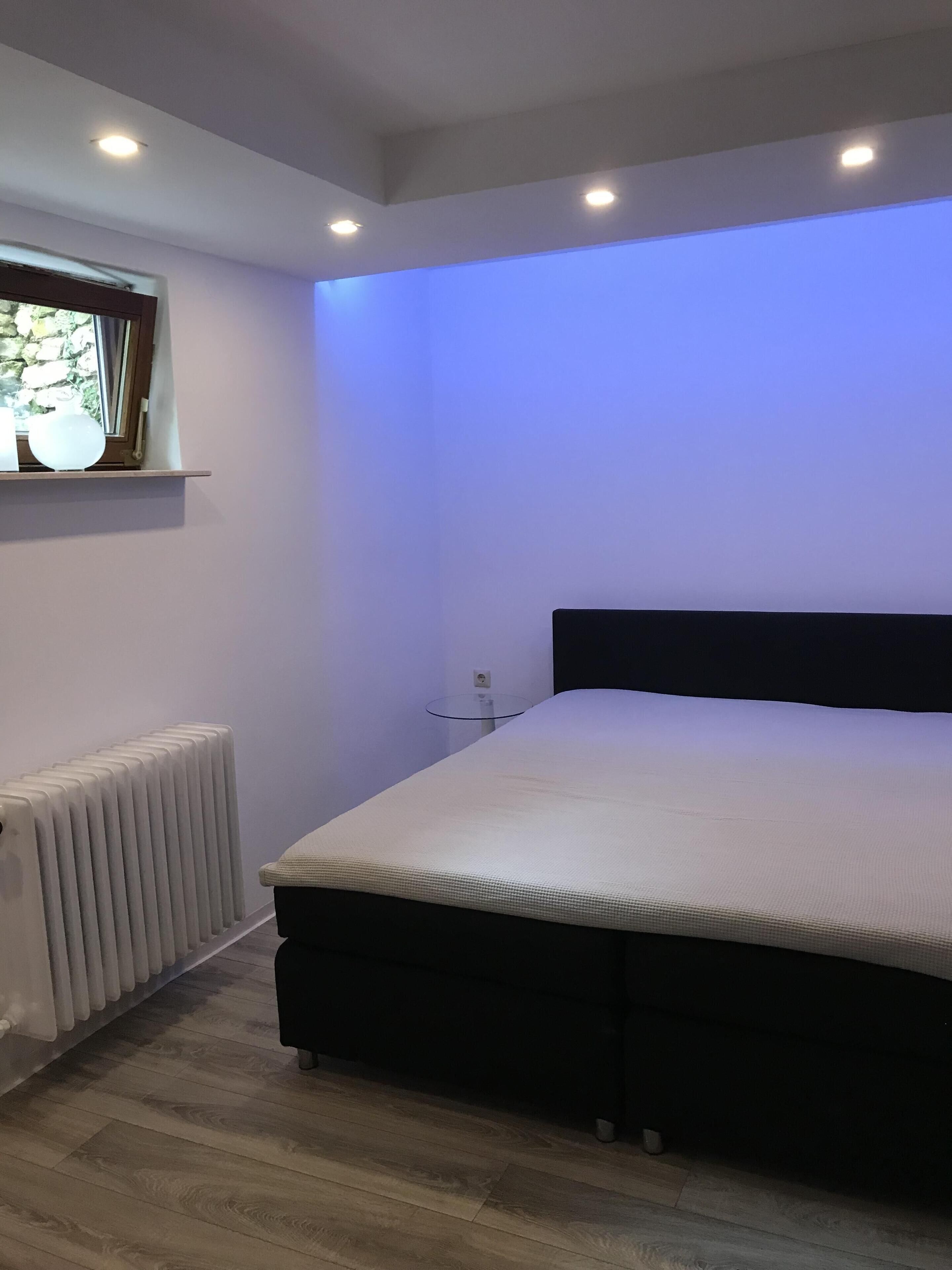 1 bedroom, in-room safe, desk, iron/ironing board