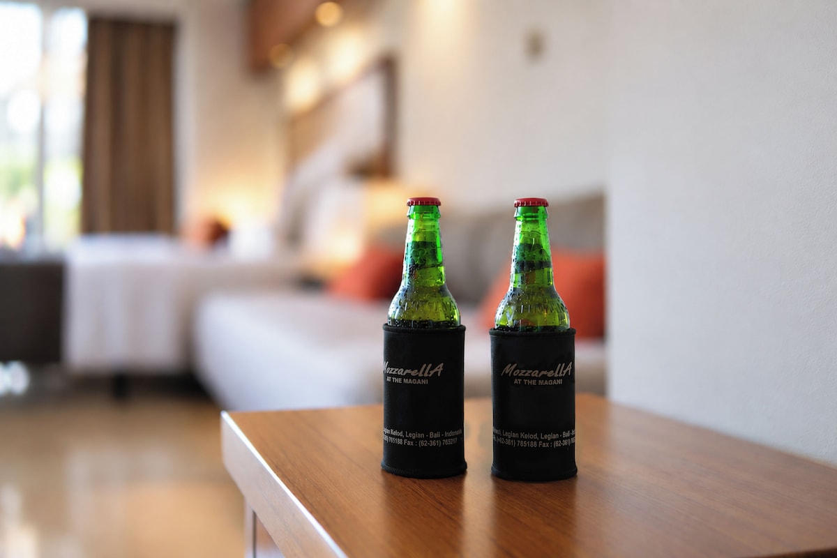 Royal Suite Villa with Private Pool and Daily Beers | 1 bedroom, minibar, in-room safe, blackout drapes
