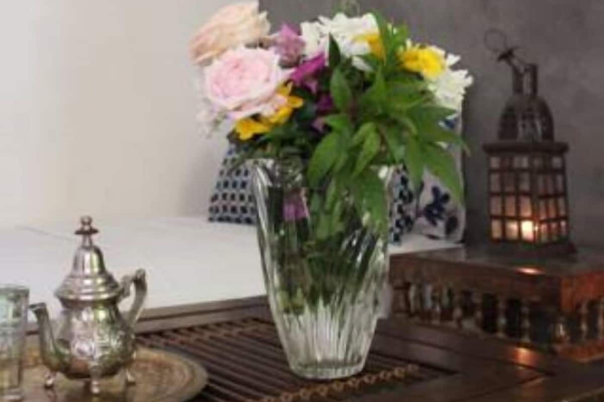 أغطية فراش متميزة ومساحة عمل للكمبيوتر المحمول ومكواة/لوح كي