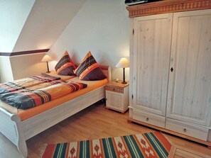 2 bedrooms, free WiFi, bed sheets