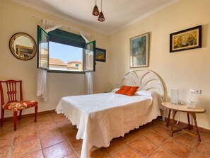 3 Schlafzimmer, Bügeleisen/Bügelbrett