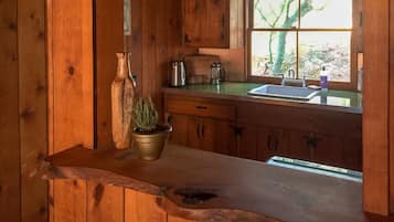 Traditional Studio (Room #8) | Private kitchen | Mini-fridge, coffee/tea maker, electric kettle, toaster oven