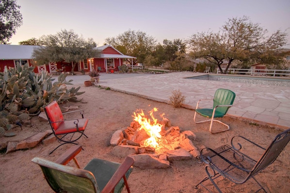 Property grounds - Joshua Tree Ranch House (Joshua Tree)