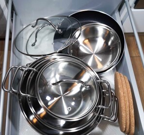 Unclassified image, 3 of 53, button