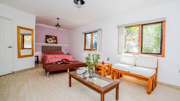 Comfort Studio Suite Loft Fuego by Nido de Colibri | Baño | Regadera, regadera tipo lluvia, secadora de cabello, toallas