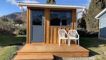 Deluxe Standard Cabin Double | Blackout curtains, iron/ironing board, cots/infant beds, free WiFi