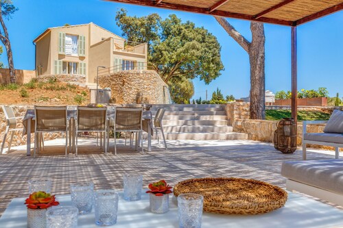 Modern Country House Sos Fuyes with Pool, Wi-Fi, Terrace and Mountain View