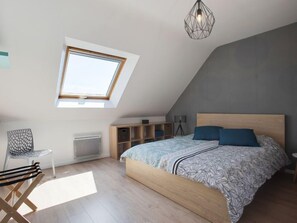 3 habitaciones, escritorio y internet