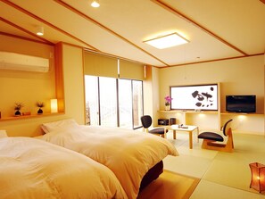 In-room safe, free WiFi
