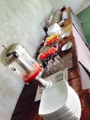 Desayuno estilo bufé