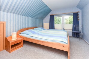 2 chambres, lit de bébé portatif, Wi-Fi, literie fournie