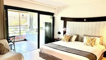 1 Schlafzimmer, Schreibtisch, Reisekinderbett, WLAN