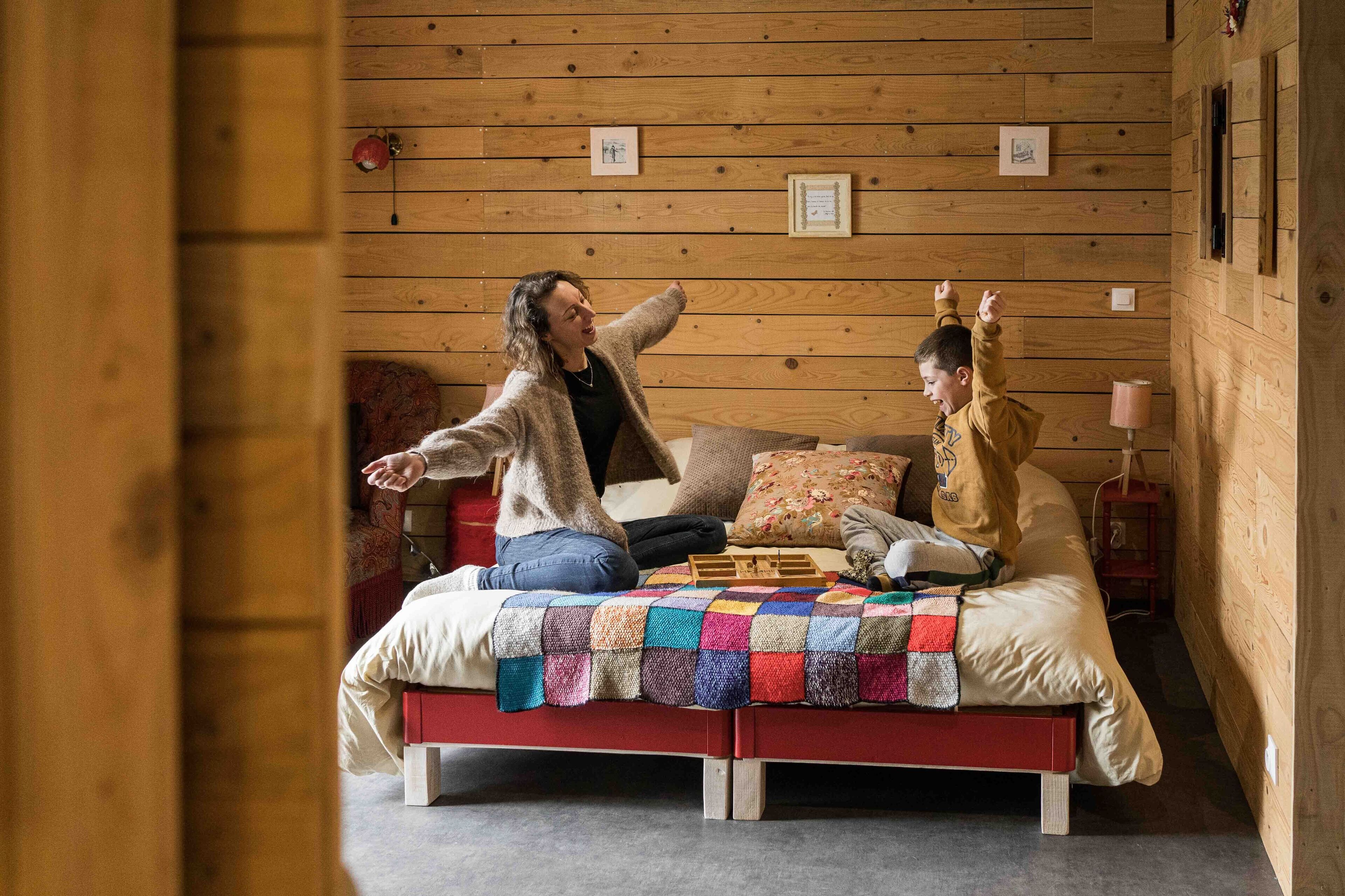 2 habitaciones, cuna de viaje, wifi gratis y ropa de cama 