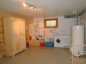 Interior - Savoyard chalet LE CRIOU (SAMOENS)