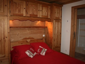 4 عدّة غرف نوم