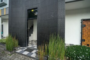 Exterior detail - Hotel O Green Palm Kostel Syariah (Lubuklinggau)