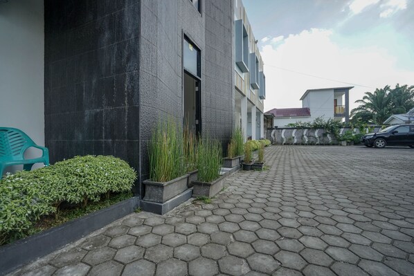 Exterior detail - Hotel O Green Palm Kostel Syariah (Lubuklinggau)