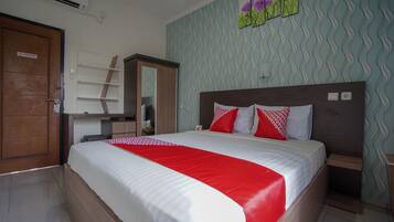 مكتب وواي فاي مجانًا وملاءات أسرّة