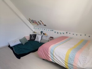 3 chambres, fer et planche Ă repasser, accĂšs Internet