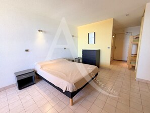 1 chambre, fer et planche Ă repasser, Wi-Fi gratuit