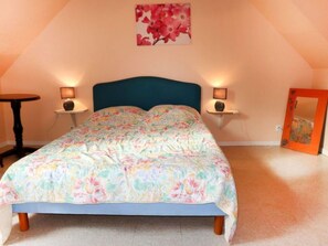 2 bedrooms