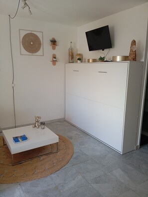 Interior - Studio 26m2 proche de la mer (saint-aygulf)