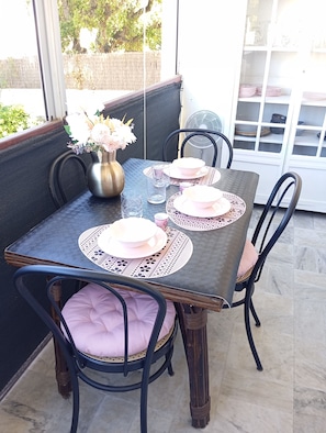 Outdoor dining
