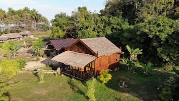Quarto triplo básico | Jardim