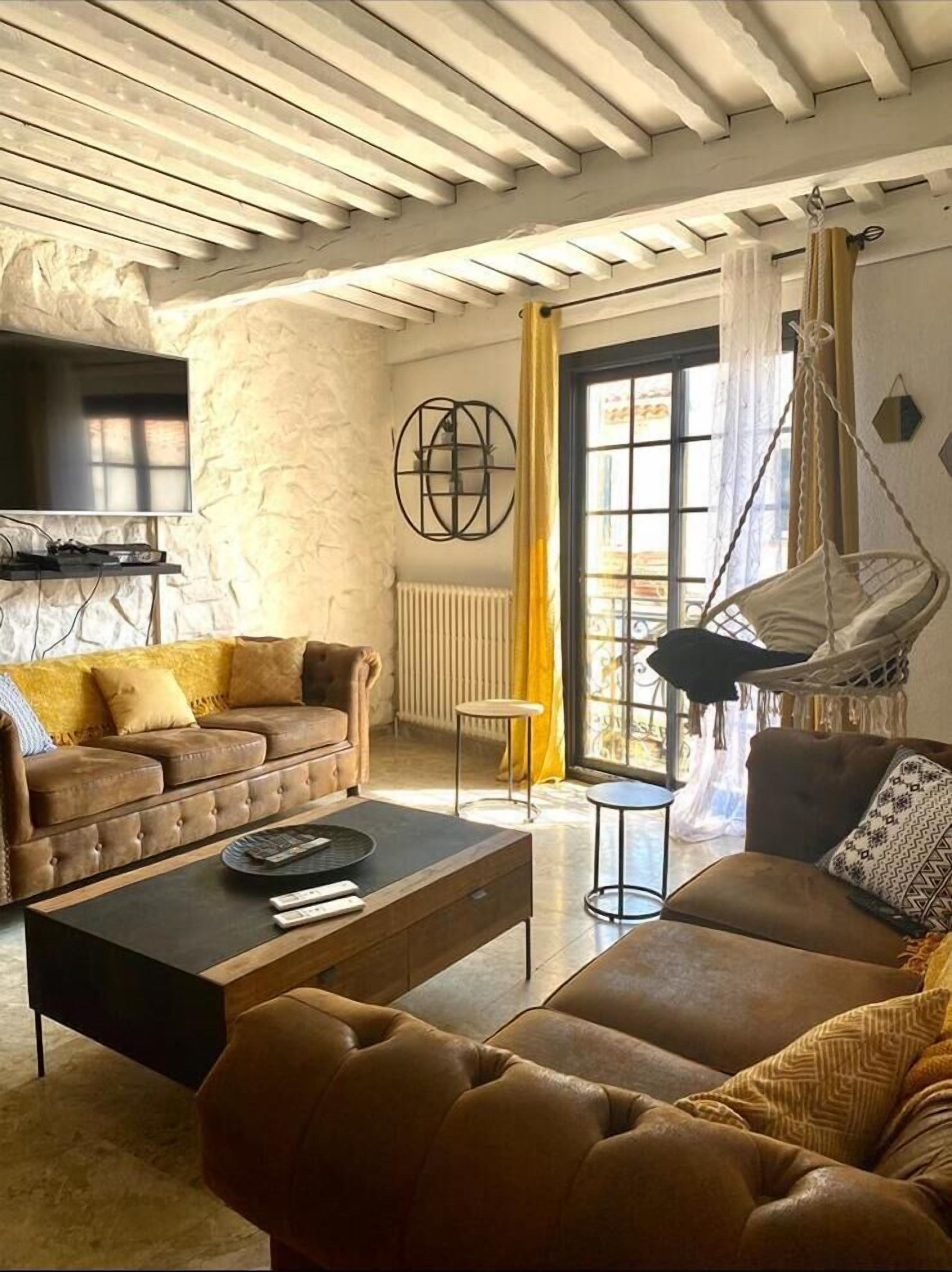 TV connectée, cheminée