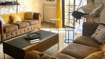 Smart-tv en een open haard