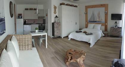 Our islands: 50th parallel - 200m from the beach