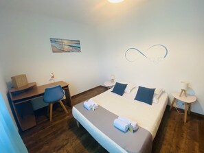 4 多间卧室、办公桌、熨斗/熨衣板、WiFi