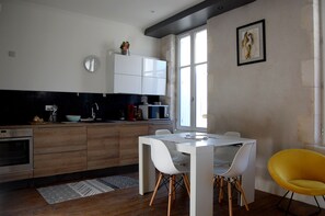 Fridge, microwave, oven, stovetop - Hyper Center FOURAS - Available all year round (Fouras)