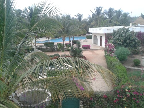 Résidence TROPICAL PARC .  Belle Villa avec piscine