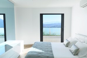 5 chambres, coffres-forts dans les chambres, fer et planche à repasser