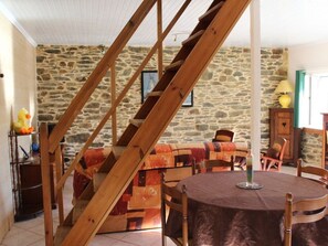 Interior - House 2 persons with sea view 600 meters from the beaches (Plomodiern)