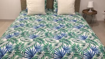 3 Schlafzimmer, Schreibtisch, schallisolierte Zimmer