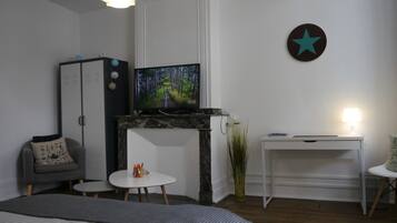 2 chambres, fer et planche Ă repasser, Wi-Fi gratuit, draps fournis