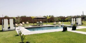 Pool - Beautiful villa with 5 exclusive suites in Marrakech and a private pool (Marrakech)