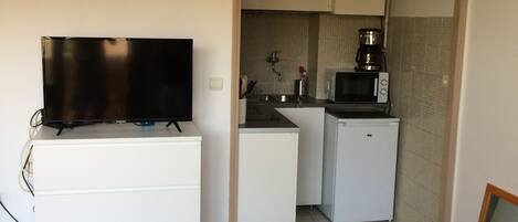 電視、電子遊戲