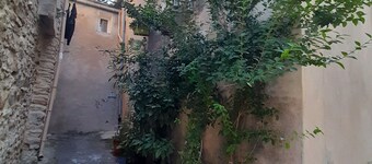 Apartment 100 refurbished !!!! 07/2019 !!!! 35 M2 (3 beds)