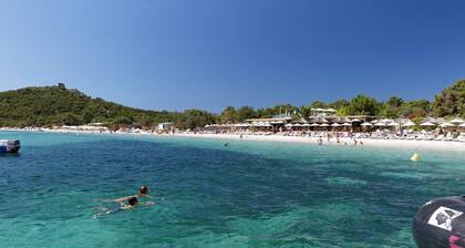 T2, Porto-Vecchio, 5 minutes from the beach of Saint Cyprien (San Ciprianu)