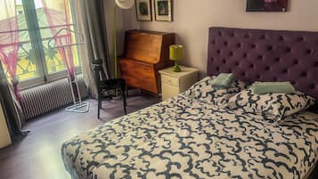 1 Schlafzimmer, BĂŒgeleisen/BĂŒgelbrett, WLAN, BettwĂ€sche