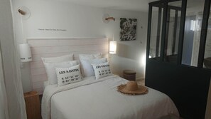 1 chambre, fer et planche Ă repasser, Wi-Fi, draps fournis