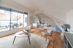 4 bedrooms, desk, iron/ironing board, travel cot - Grande Maison design, centre ville, terrasse (Vichy)
