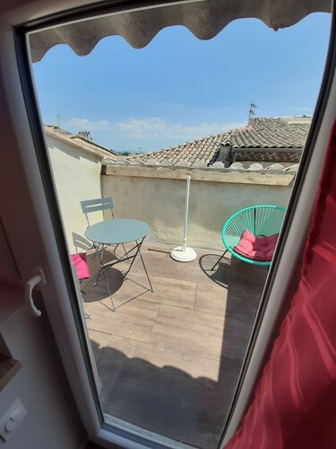 " Les Hauts De Bourg " APT 103 T2 COSY de 35 m2, 1 ch avec écran plat,Terrasse 