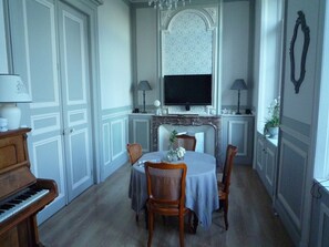 Dineren