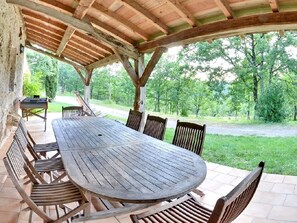 Outdoor dining - Charming cottage for 12 people - Wilderness + private pool (Thézac)
