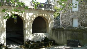 Enceinte de lâhĂ©bergement