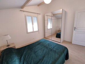 3 slaapkamers, een strijkplank/strijkijzer